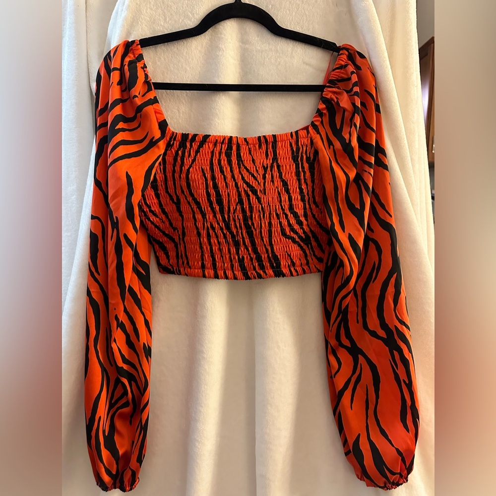 NWT-BAR III -Tiger-Print Crop Top, Created for Macy's. Size S - Picture 12 of 14